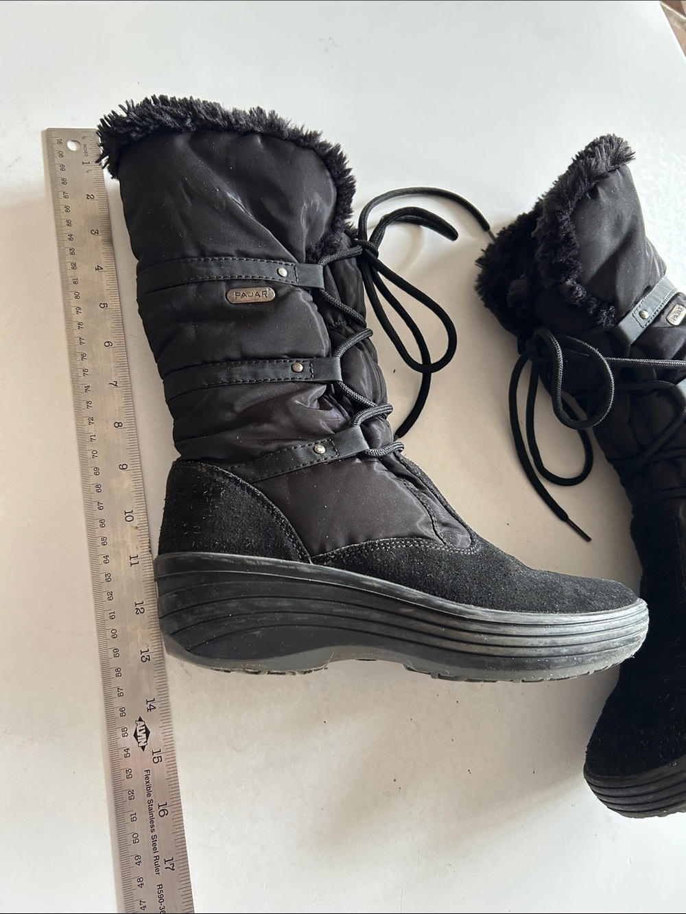 Pajar Black Faux-Fur Trim Lace-Up Winter Boots, W8.5 (39) - Picture 5 of 7